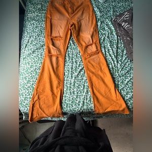 Fashion nova stretch bel bottom jeans